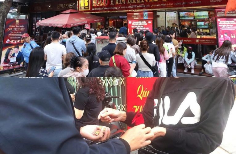 🆘🆘 VỪA ĐU ĐỈNH XONG , HÔM NAY VÀNG GIẢM NGƯỜI DÂN XẾP HÀNG ĐI BÁN VÀNG