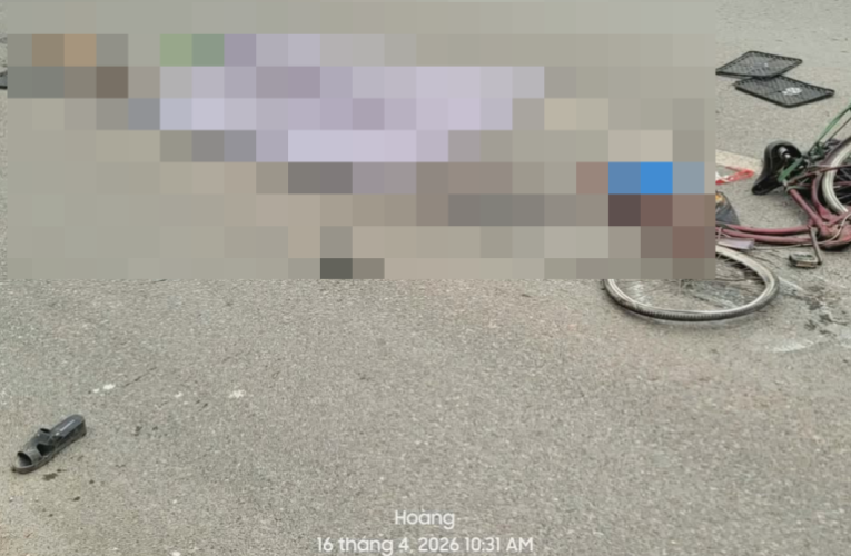 Ả.N.H KHÔNG CHE: Cân nhắc trước khi xem